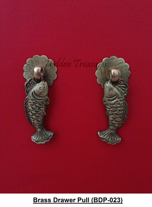 23 Brass small fish design drawer pull