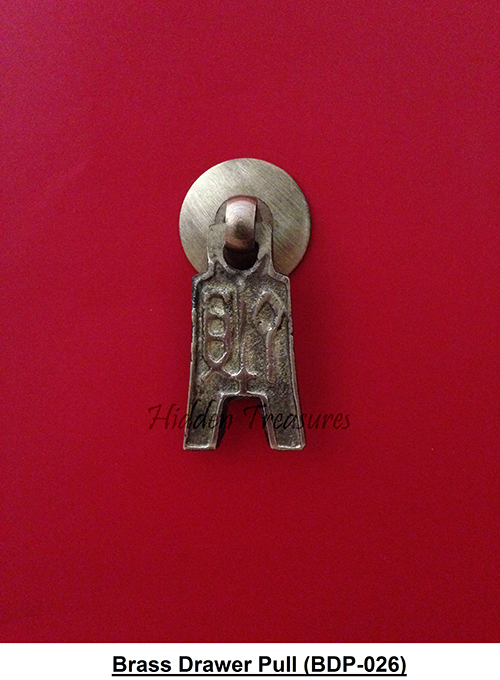 26 Brass han design drawer pull 